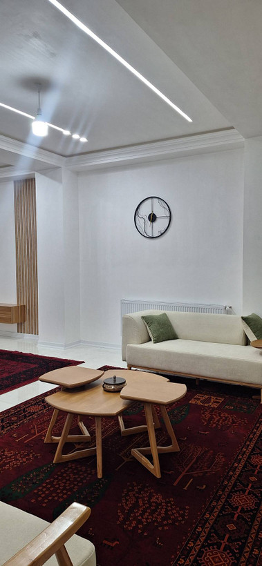 ساعت دیواری فلزی مدرن برای پذیرایی و نشیمن